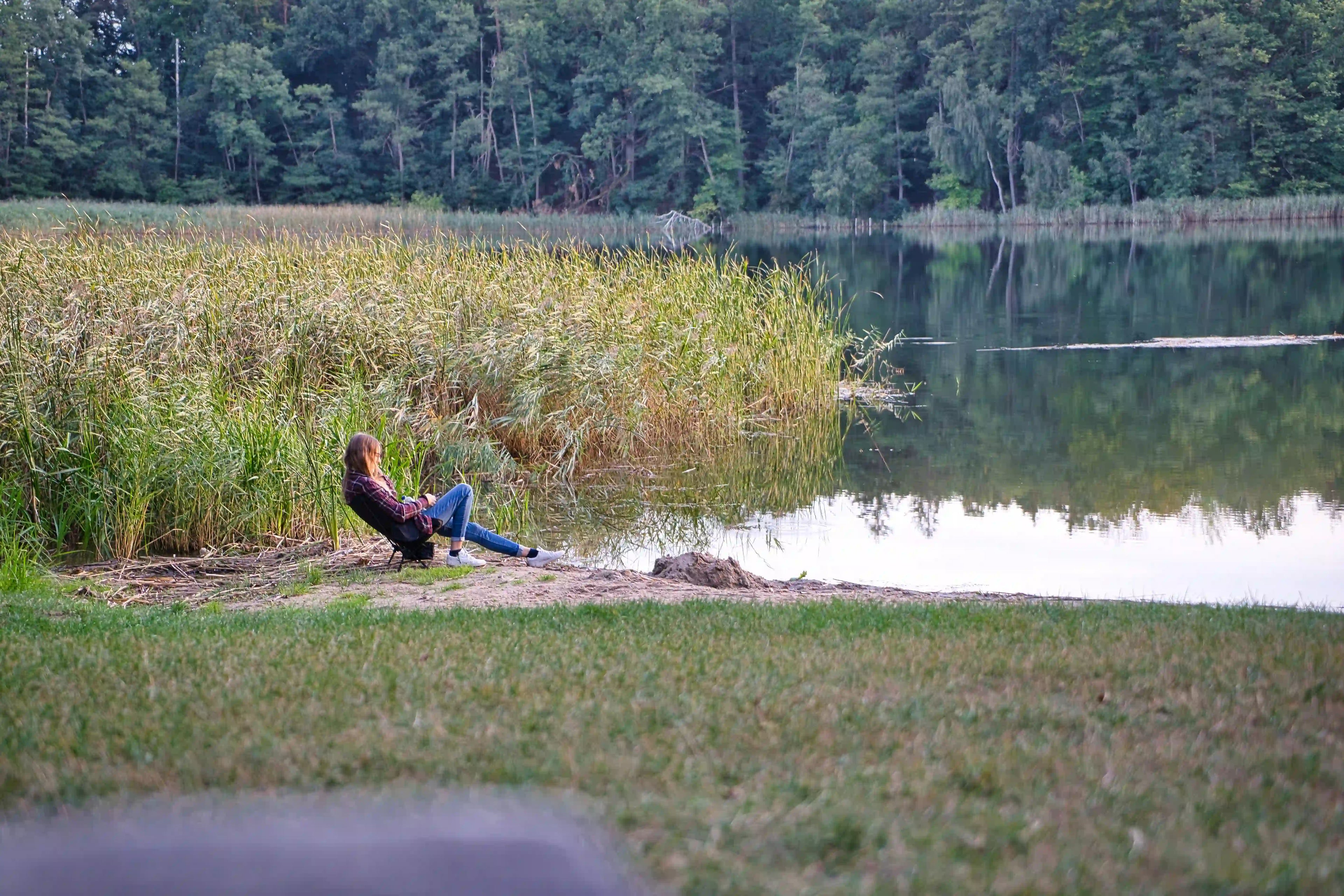 Compact camping chair "Smart Pioneer" - small pack size with plenty of storage space