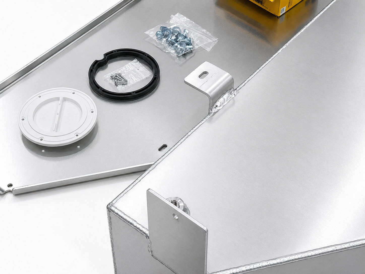 Wassertank 70 l  Unterflur aus Aluminium Fahrerseite - Abwasser für MAN TGE VW Crafter ab 2017