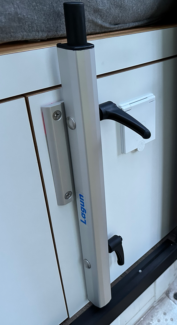 Lagun Tischbein 500 mm mit zwei Griffen für den extra großen Verstellbereich