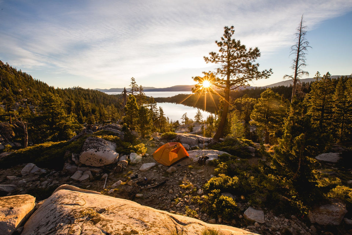 Camping-Abenteuer in den Bergen